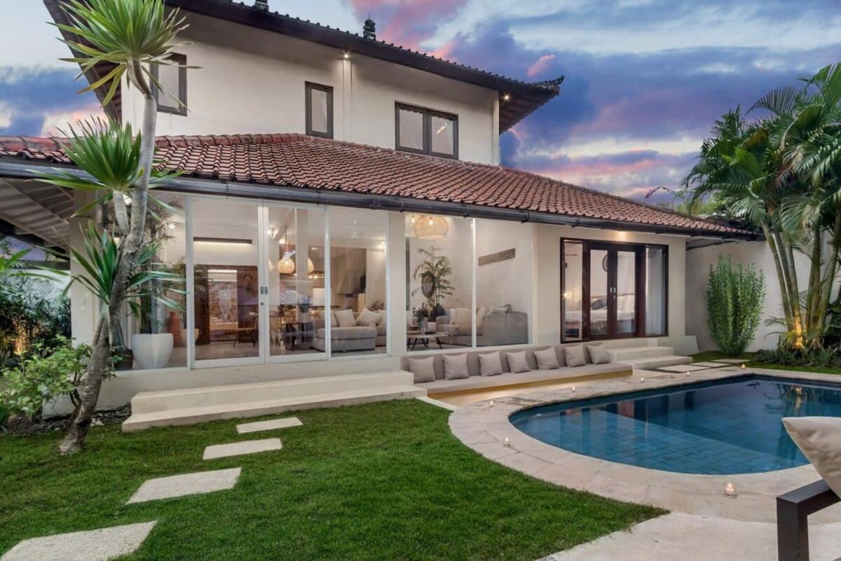 Villa New York - 4 Bdr Pool Luxury Villa, Next To The Forge Bali Seminyak  Bagian luar foto