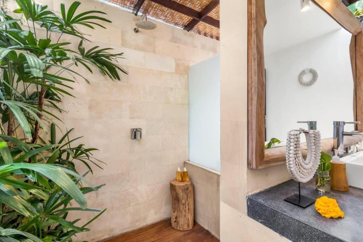 Villa New York - 4 Bdr Pool Luxury Villa, Next To The Forge Bali Seminyak  Bagian luar foto