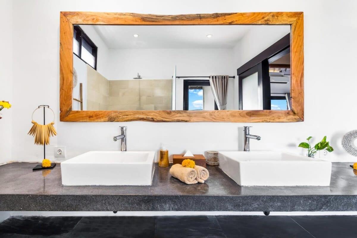 Villa New York - 4 Bdr Pool Luxury Villa, Next To The Forge Bali Seminyak  Bagian luar foto