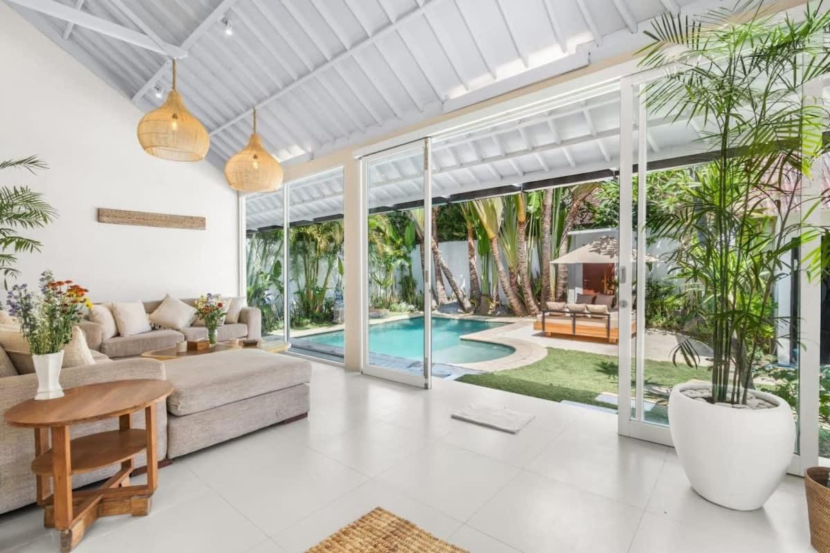 Villa New York - 4 Bdr Pool Luxury Villa, Next To The Forge Bali Seminyak  Bagian luar foto
